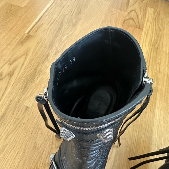 Balenciaga Cagole Boots - Picture 2 of 4